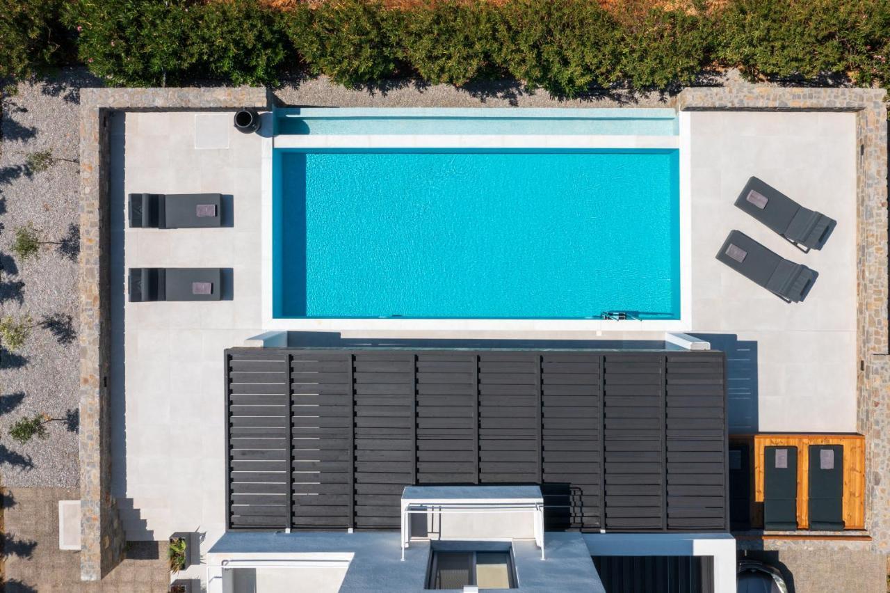 Astrea Villas Lakhania Luaran gambar